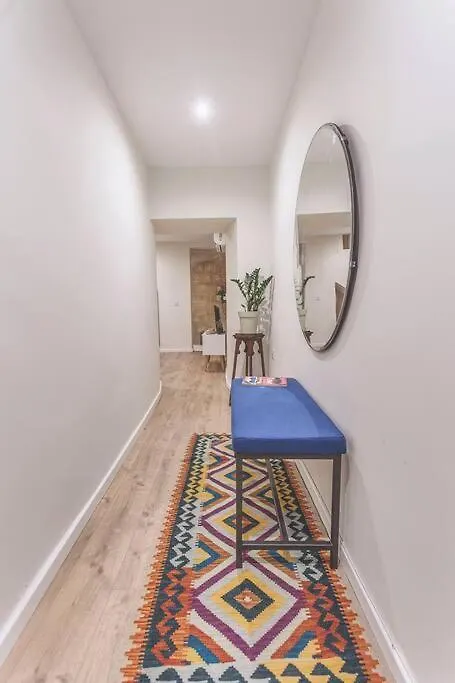 99 Floriana Apartment